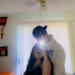 Meet your Posher, Devin